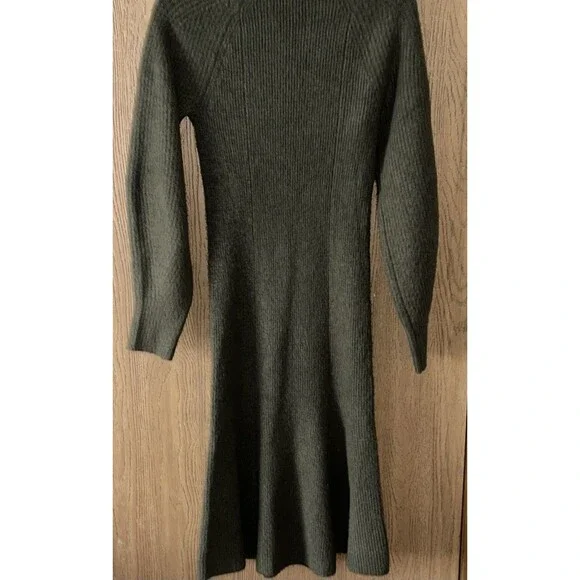 Green Long Sleeve Maxi Sweater Dress In Women’s Medium - Picture 4 of 16